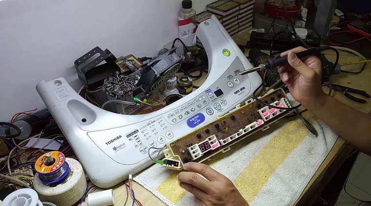 Máy Giặt Rung Lắc 