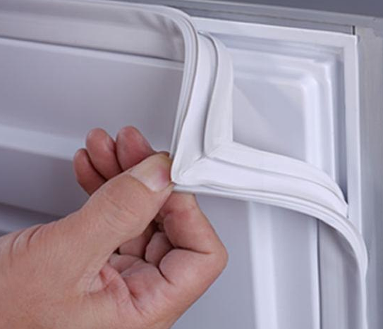 Tại Sao Tủ Lạnh Ngăn Mát Không Lạnh? Nguyên Lý Và Giải Pháp Từ Điện lạnh Bách Khoa Hải Phòng